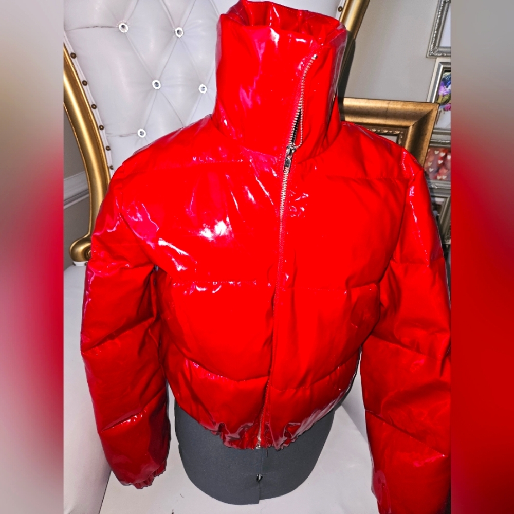 PRETTY LITTLE Thing Red Cropped SHINY Vinyl Puffer HTF Sz S